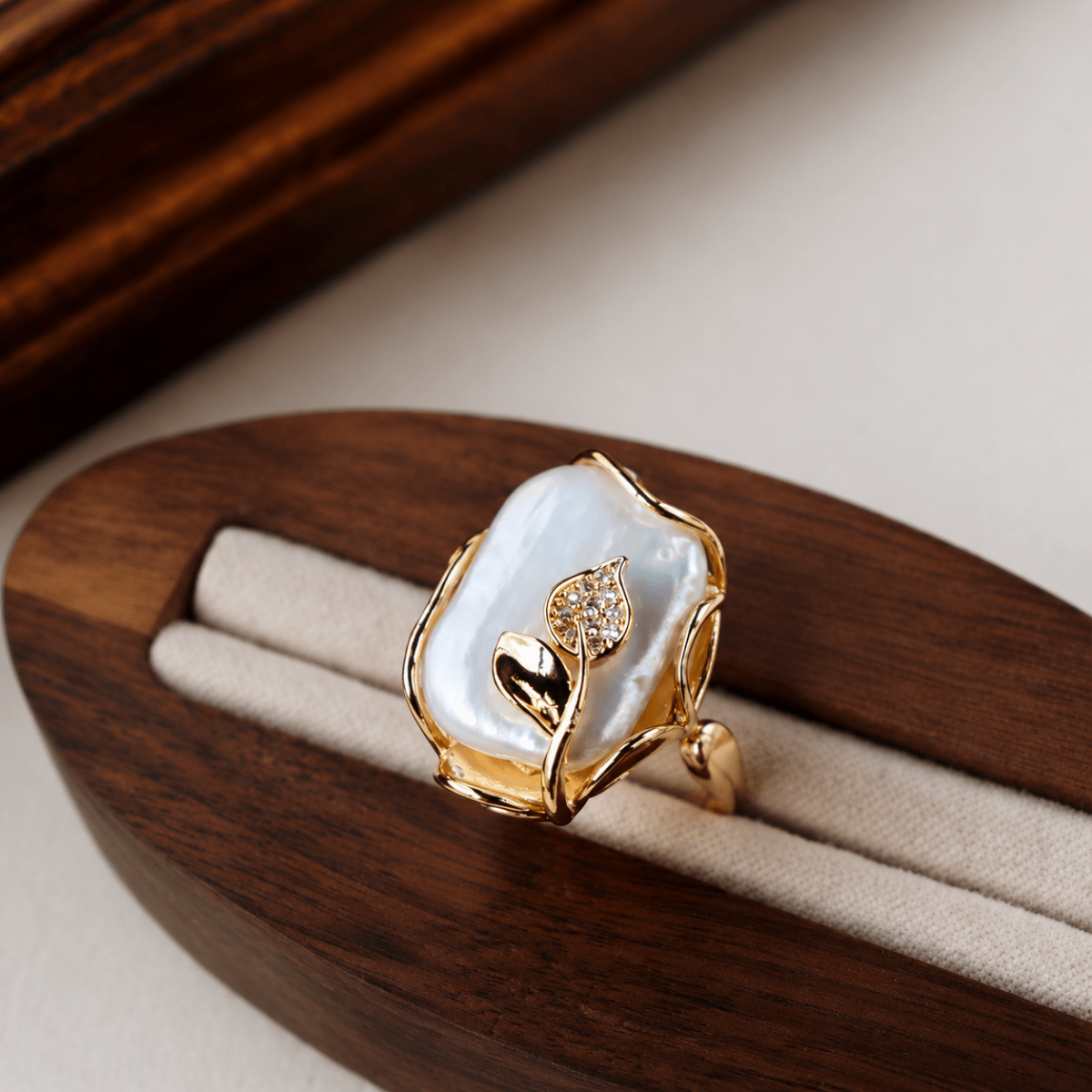 GLINN Ivory Leaf Baroque Pearl Ring - Glinn Studio