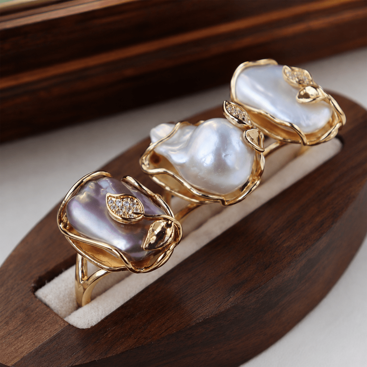 GLINN Ivory Leaf Baroque Pearl Ring - Glinn Studio